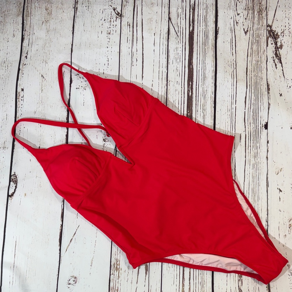 Cupshe Tomato Red V-Wire One-Piece Swimsuit Medium - Picture 8 of 12